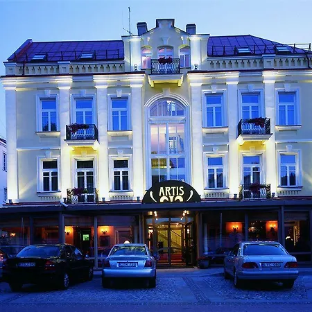 Artis Centrum Szálloda 4*