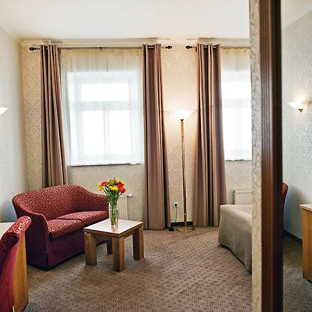 Artis Centrum Szálloda 4*