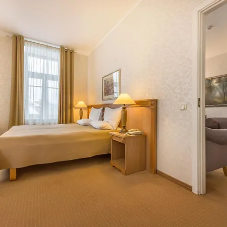 Szálloda Artis Centrum 4*