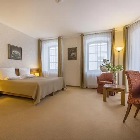 Artis Centrum Szálloda 4*