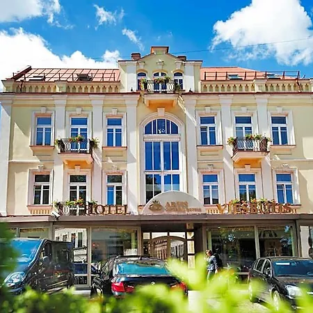 Artis Centrum Hotel 4*