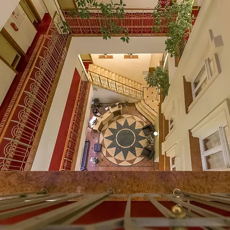 Artis Centrum Szálloda 4*