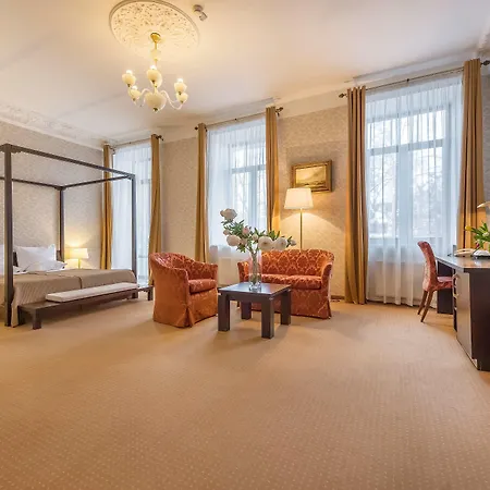 Szálloda Artis Centrum 4*