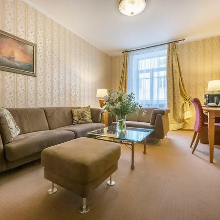 艺术中心酒店 酒店 4*