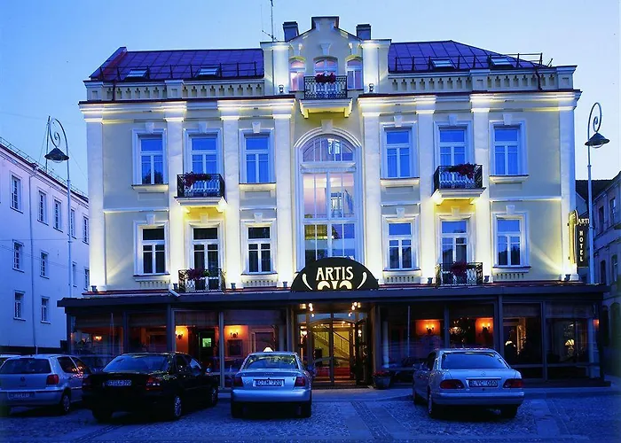 Artis Centrum Otel 4*