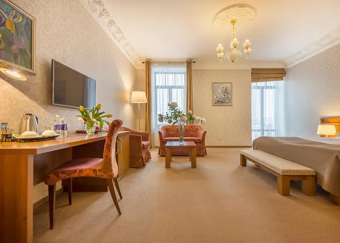 Artis Centrum Hotell 4*