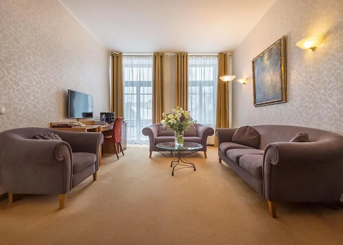 Otel Artis Centrum 4*