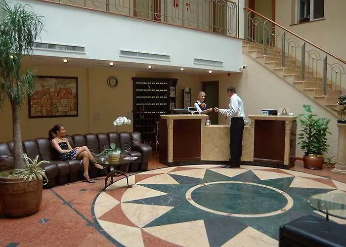 Artis Centrum Hotell