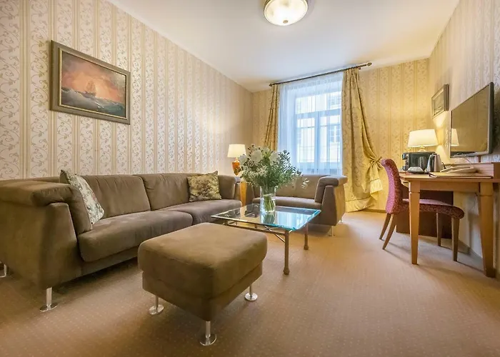 Artis Centrum Hotell 4*