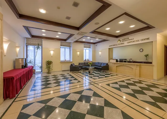 Artis Centrum Hotell 4*