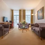 Hotel Artis Centrum 4*