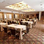 Artis Centrum 4*