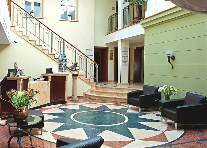 아르티스 센트럼 4*