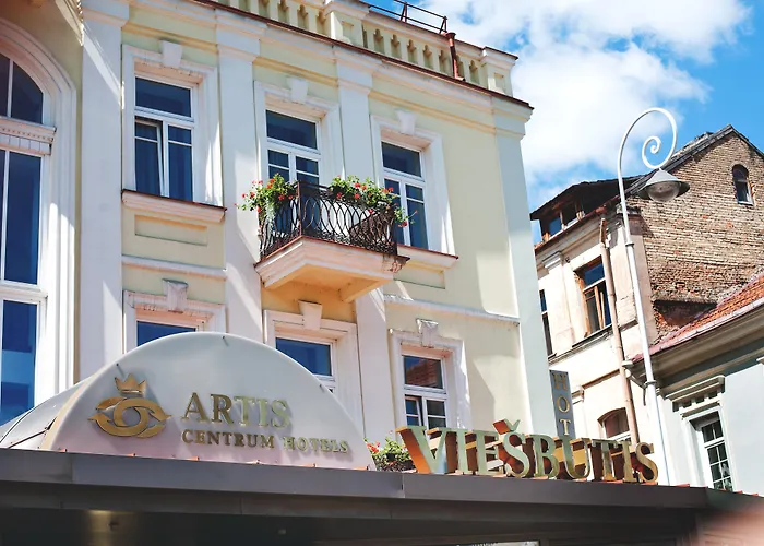 Artis Centrum Готель